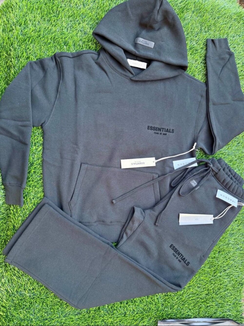 Essentials Small new black uncuffed set